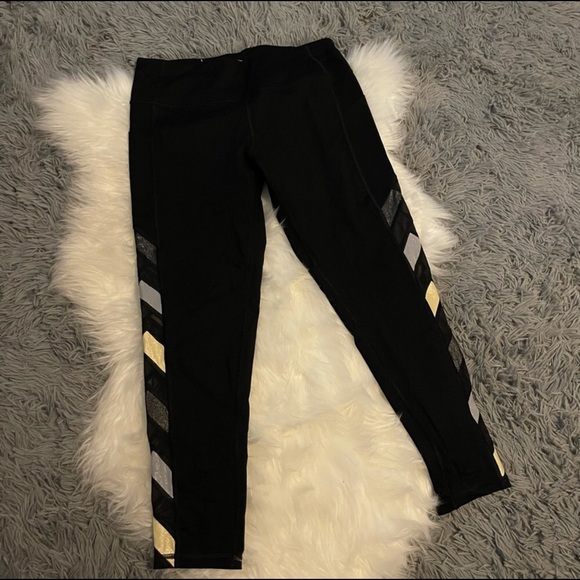 PINK Victoria's Secret Pants - NWOT VS Sport Limited Edition Leggings😍